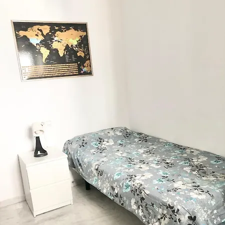 Habitación en casa particular Maravilloso En Pleno Centro De Dos Hermanas